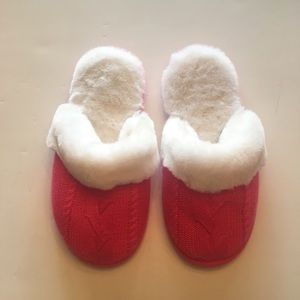 NEW VS PINK Pink Slippers!